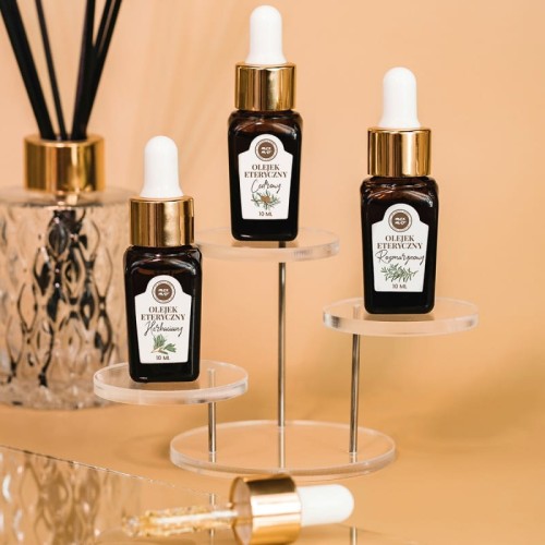 Olejek eteryczny z drzewa cedrowego